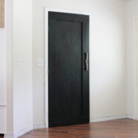 How to Paint Your Metal Front Door the Easy Way in a Few Simple Steps