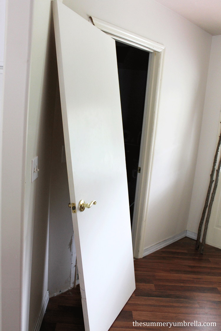 Do you need to update your doors? Try out this DIY reclaimed wood paneled door for inspiration!