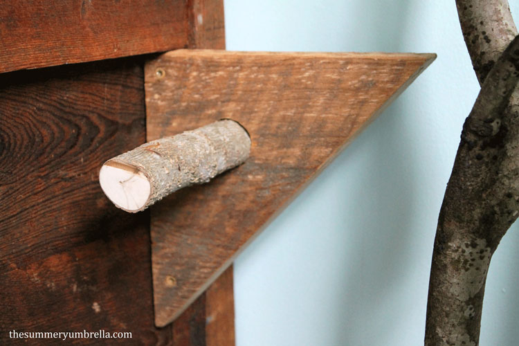 how to make a diy rustic toilet paper holder