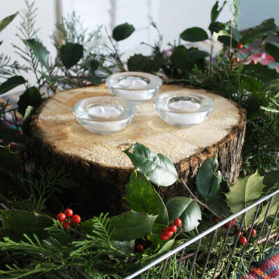 Quick and Easy Rustic Holiday Table Idea