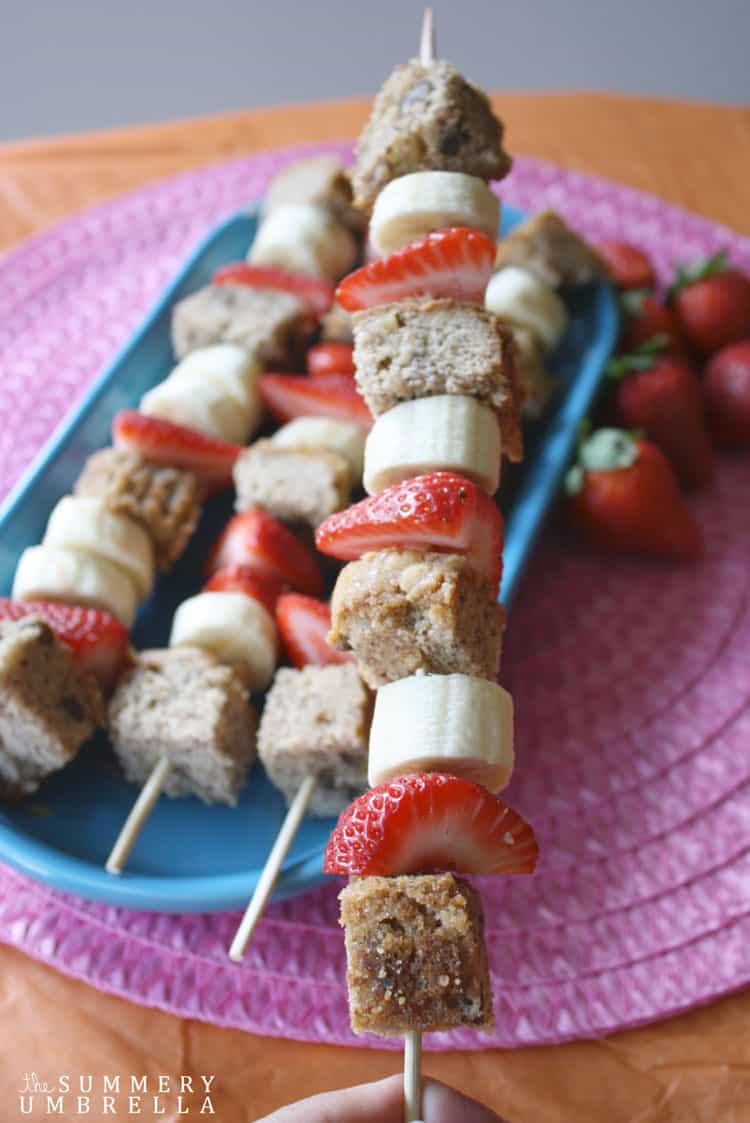 Try this super delicious strawberry and banana breakfast kabobs recipe for a healthy AND versatile treat! Make them for breakfast OR entertaining.