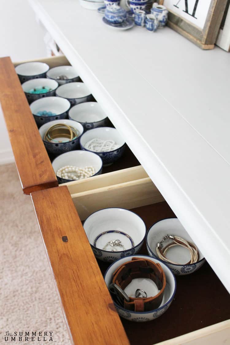 A beautifully organized jewelry drawer