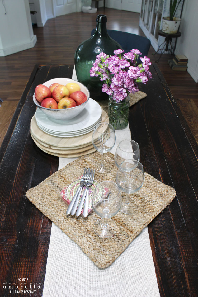 Create a super simple and easy rustic fall tablescape with just a few staple materials.