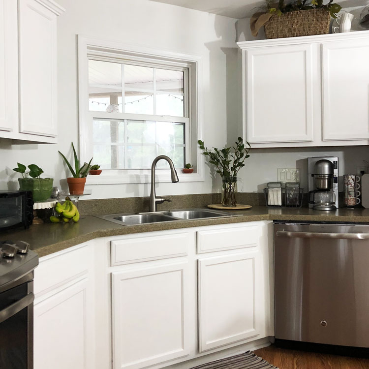 how to paint kitchen cabinets without sanding