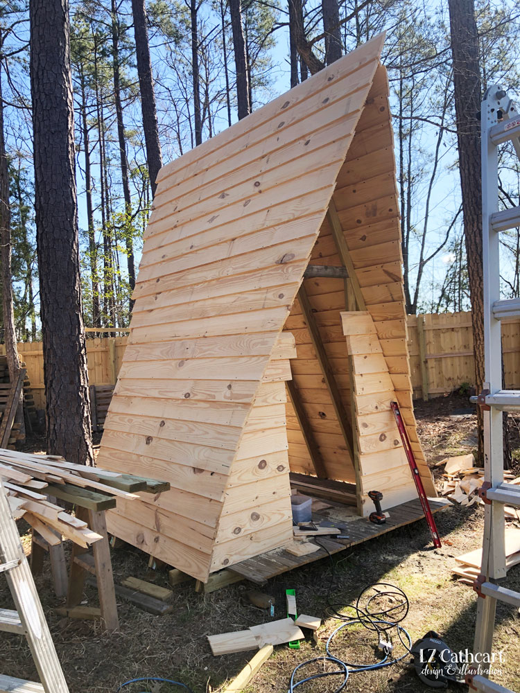 Creating a comfortable and functional home for your backyard chickens is easier than you think! Check out this guide for tips on designing and building a coop that meets all your needs. #ChickenCoop #BackyardFarming #RaisingBackyardChickens