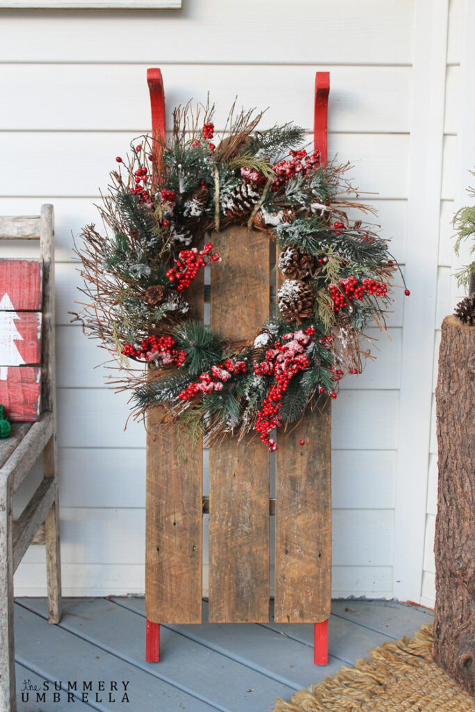 Finished vintage sled: Perfect winter decor.